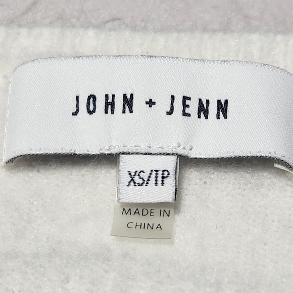 EUC ANTHROPOLOGIE JOHN+JENN LOVE SWEATER SZ XS - Picture 10 of 12